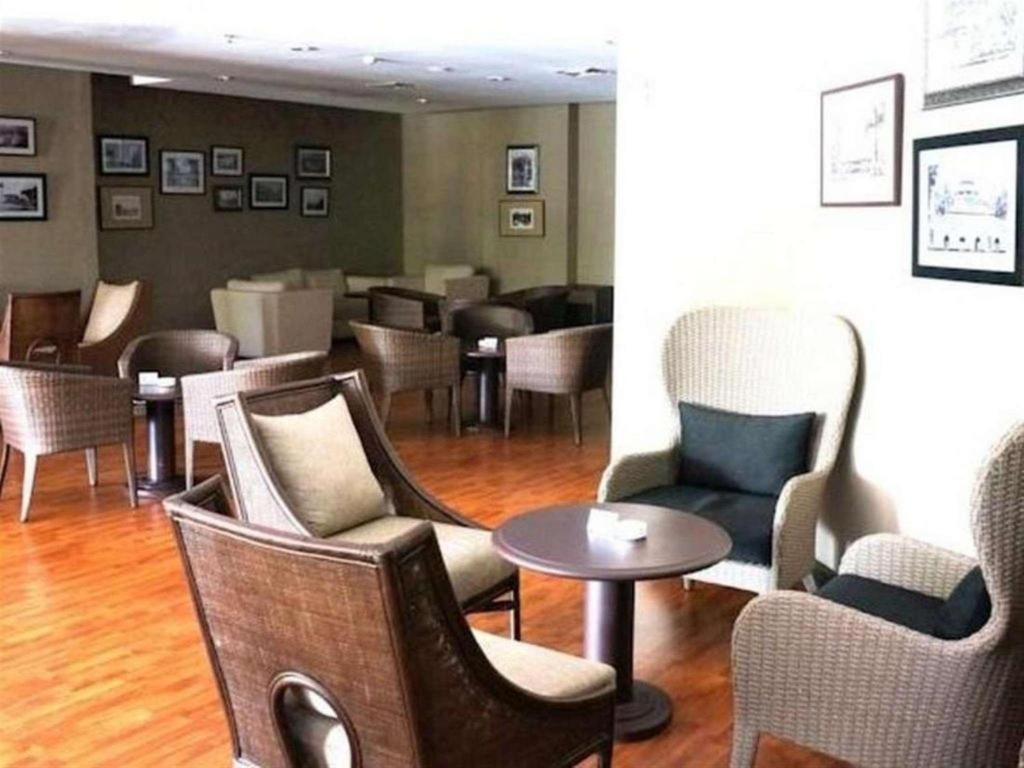 פדאנג Kyriad Bumiminang Hotel מראה חיצוני תמונה