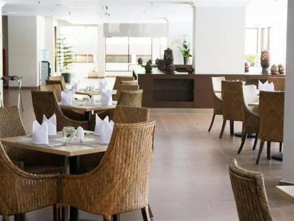 פדאנג Kyriad Bumiminang Hotel מראה חיצוני תמונה