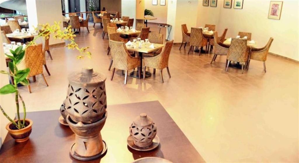 פדאנג Kyriad Bumiminang Hotel מראה חיצוני תמונה