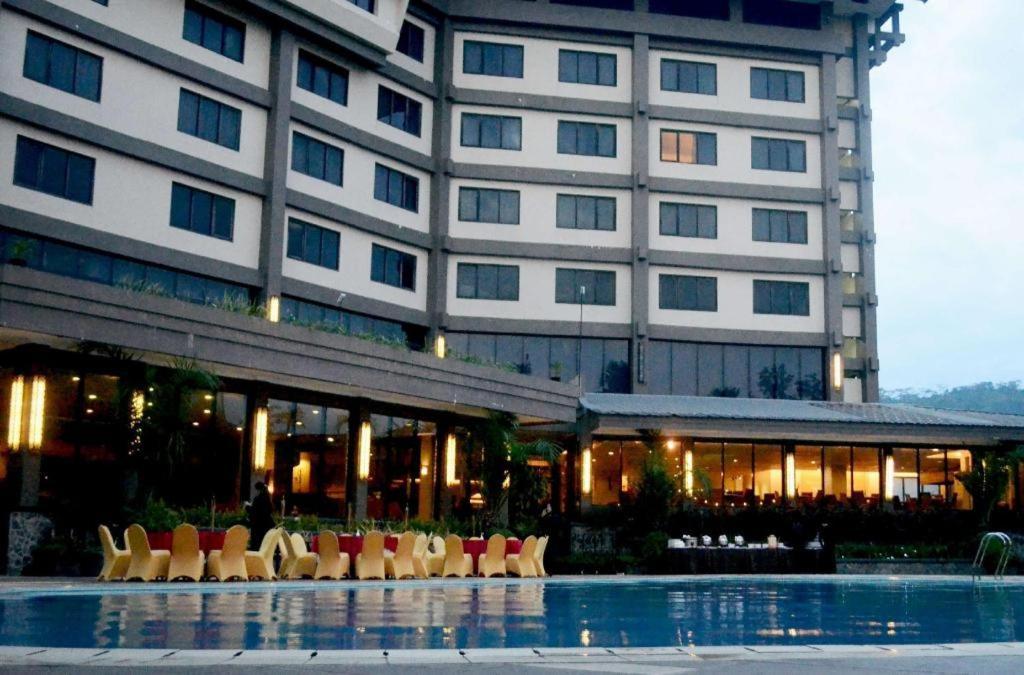 פדאנג Kyriad Bumiminang Hotel מראה חיצוני תמונה