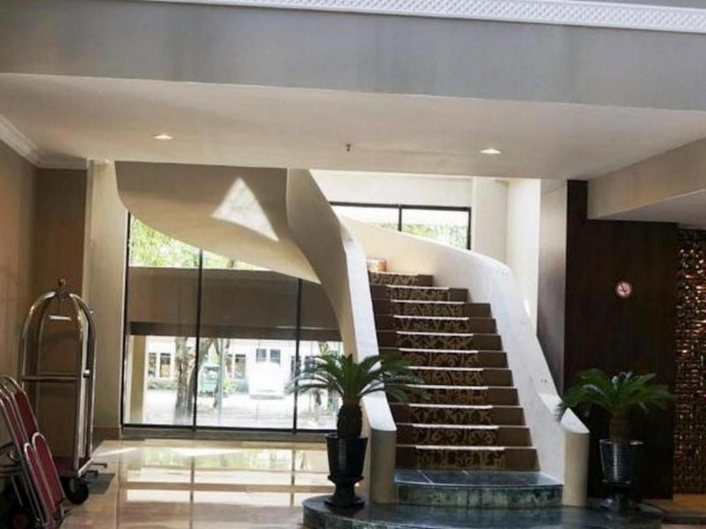 פדאנג Kyriad Bumiminang Hotel מראה חיצוני תמונה