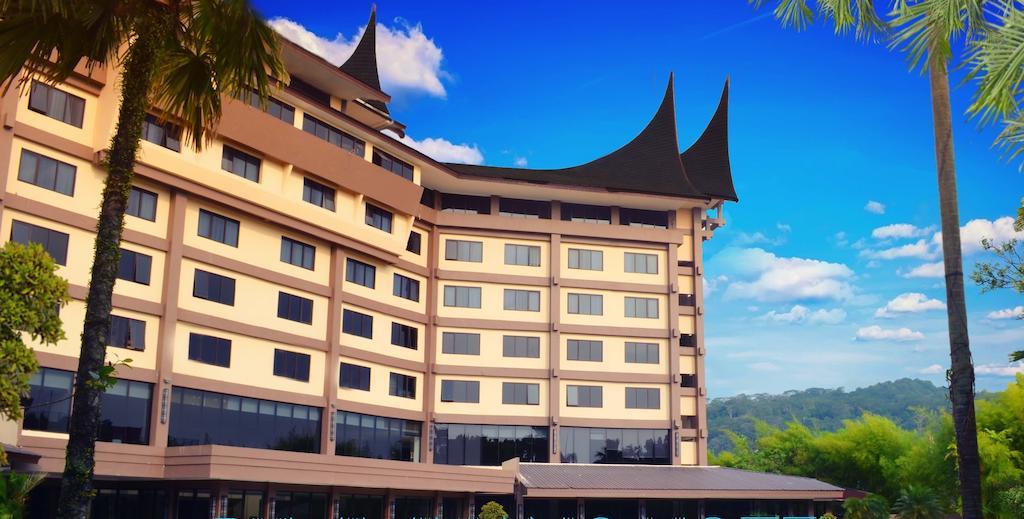 פדאנג Kyriad Bumiminang Hotel מראה חיצוני תמונה
