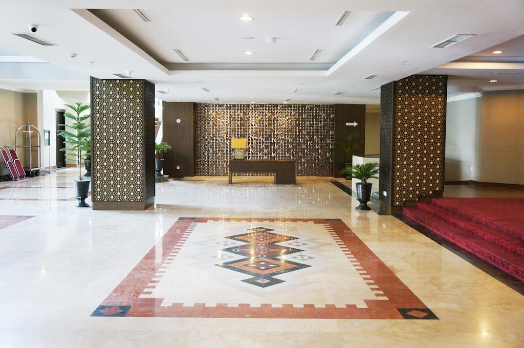 פדאנג Kyriad Bumiminang Hotel מראה חיצוני תמונה