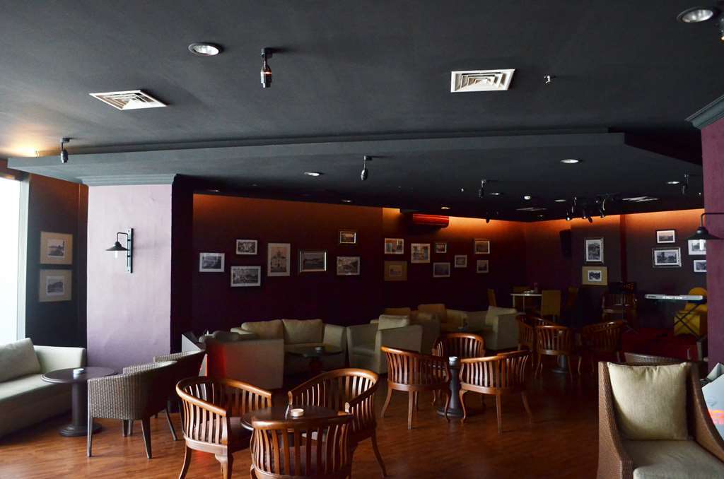 פדאנג Kyriad Bumiminang Hotel מסעדה תמונה